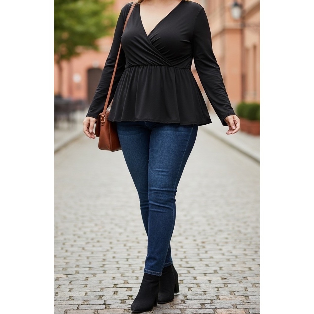 Lane Bryant Women's Peplum Wrap Top Black Long Sleeve Size 22/24 NWT